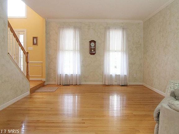 5th image of 3001 Sherbrooke Pl