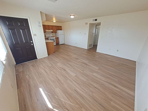 3rd image of 3417 Aztec Rd NE APT D