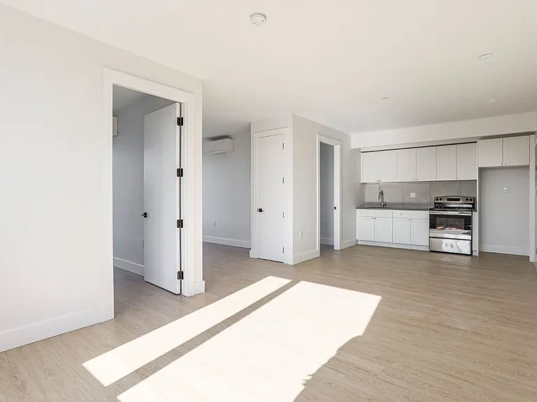 1351 Brooklyn Ave #5B — Photo 1