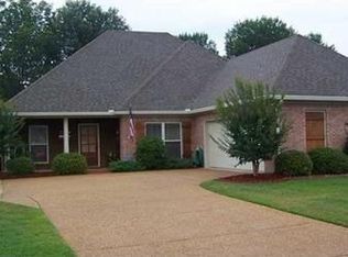 170 Choctaw Bnd, Clinton, MS 39056