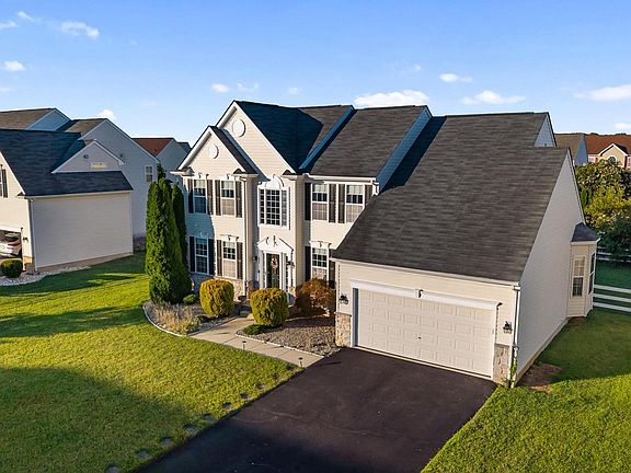 3rd image of 160 Needham Dr