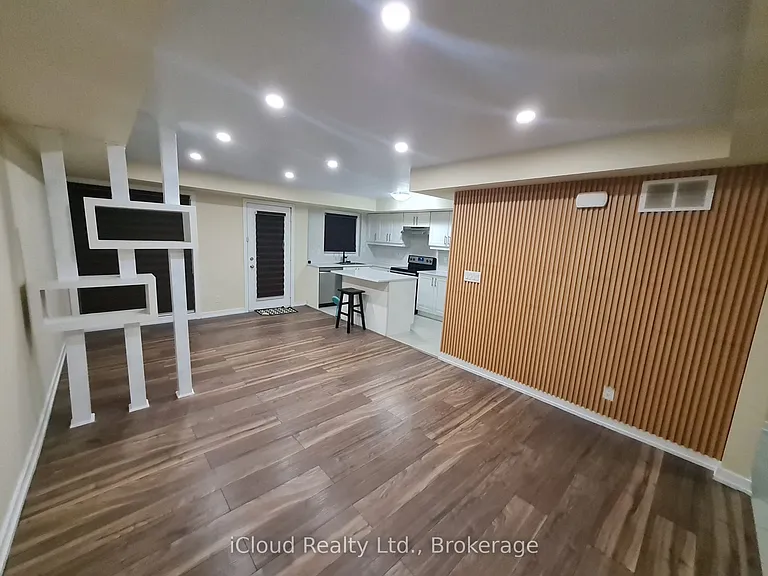 55 Lindcrest Mnr #1001 — Photo 23