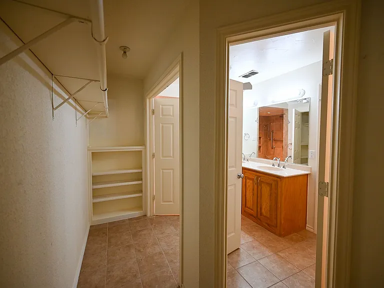 2951 N Trinity St — Photo 10