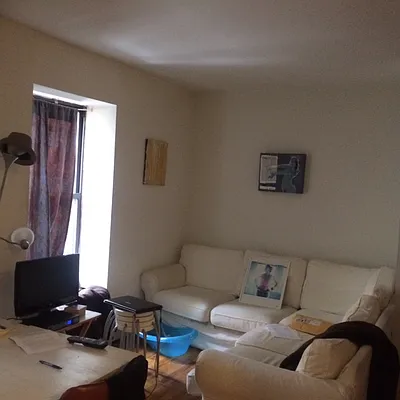 Rented by Moses Stoller, LREB | media 6