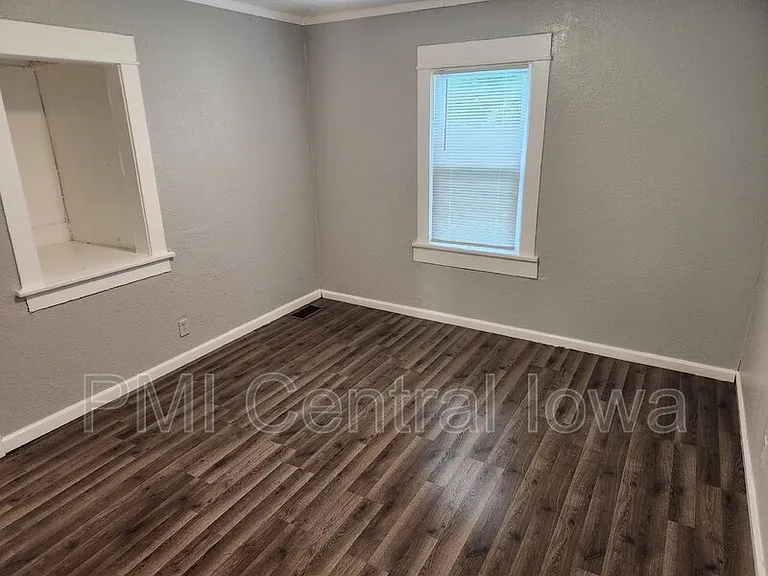 1806 Jefferson Ave — Photo 9