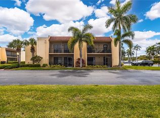 12471 McGregor Blvd APT 25, Fort Myers, FL 33919