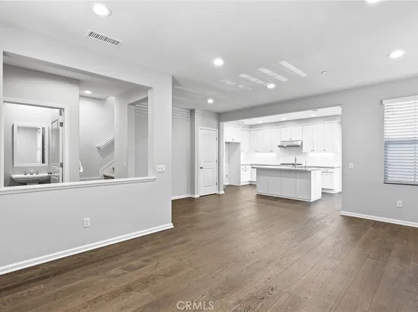 154 Briar Rose, Irvine, CA 92618