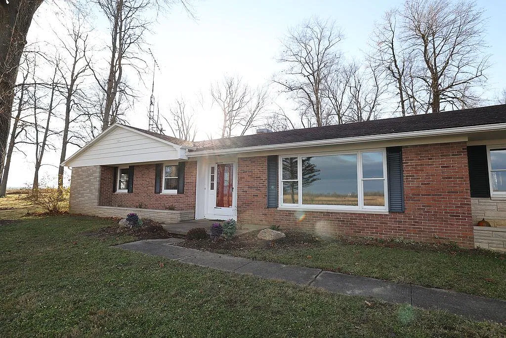 3601 W Mason Rd — Photo 2