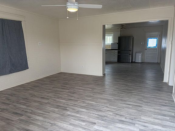 4th image of 501 Avenue D