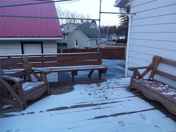 2nd image of 4 Pleasantview Pl