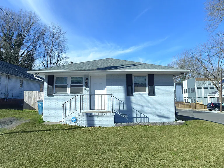 1411 Gearwood Ave — Photo 14