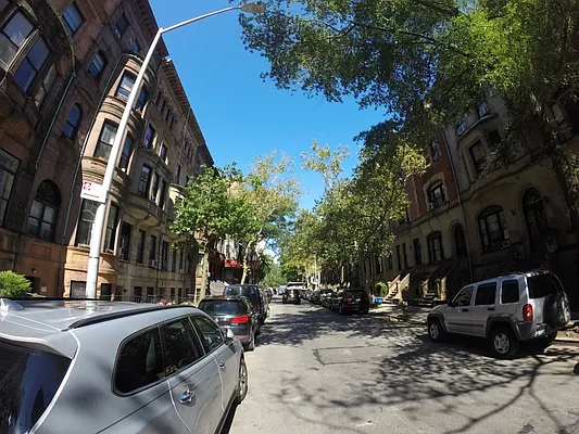 Rented by Citi Habitats | media 68