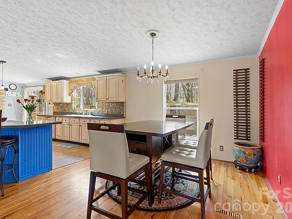 4th image of 18 Henry White Ln #5