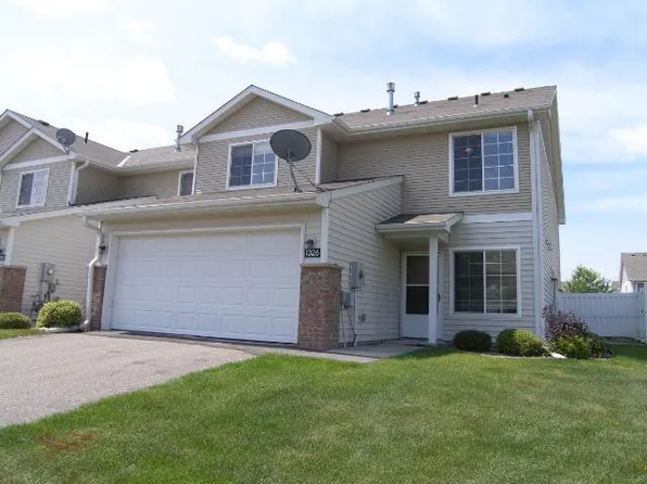 1326 Landsdown Ln, Waconia, MN 55387