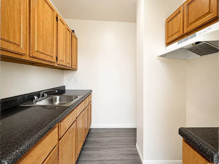 601 Marcy Ave #5B — Photo 3