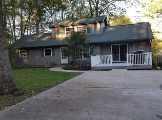 21 Sandy Beach Rd, Wapwallopen, PA 18660