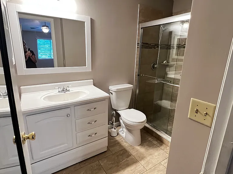 primary ensuite bathroom
