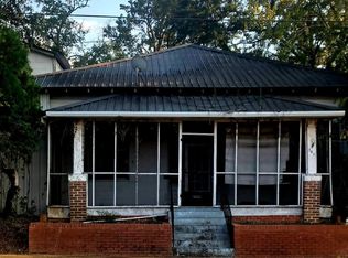 108 E North St, Canton, MS 39046