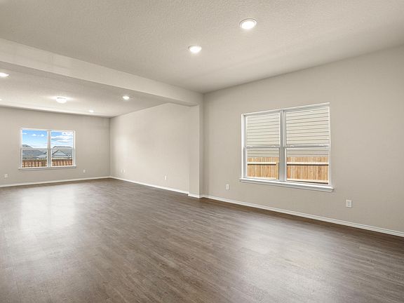 5th image of 508 Fawndale Point
