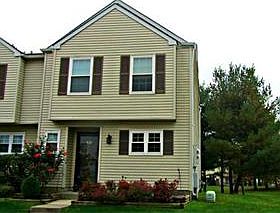 1st image of 831 Darlington Dr