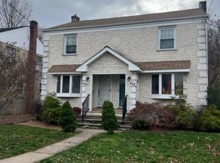 422 Bartine St, Somerville, NJ 08876