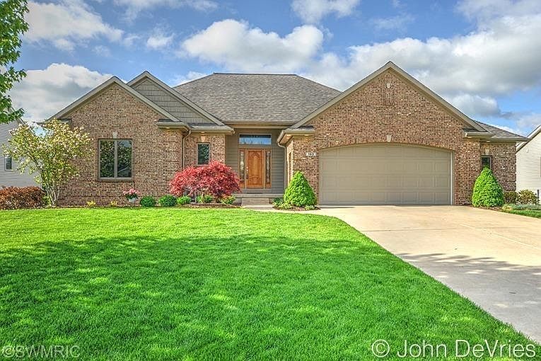1st image of 162 Suncrest Ct SW