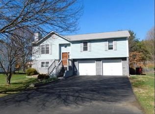 807 Carroll Creek Rd, Johnson City, TN 37601