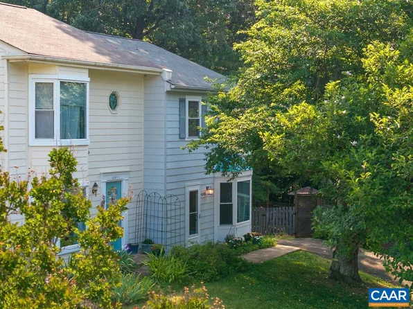 4593 Heather Ct, Charlottesville, VA 22911