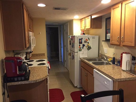 4th image of 828 Malabu Dr APT 311
