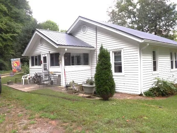 431 Jess Brown Rd, Bryson City, NC 28713