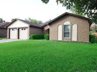 6215 Sunnygate Dr, Spring, TX 77373