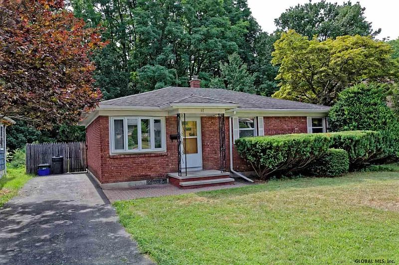 2nd image of 57 Daytona Avenue