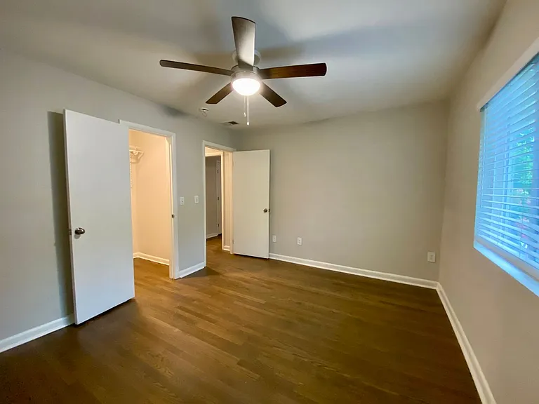 Oak Pointe Apartments — Photo 26
