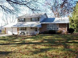 913 Shiremont Dr, Mechanicsburg, PA 17050