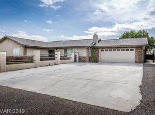 8735 W Hammer Ln, Las Vegas, NV 89149