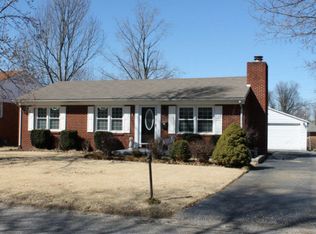 1143 Castlewood Pl, Owensboro, KY 42303
