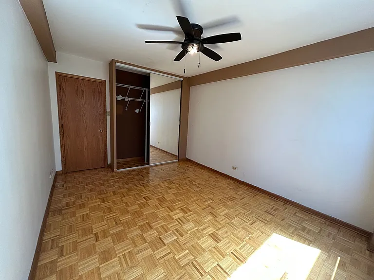 4180 Marine Terrace Apartments — Photo 108