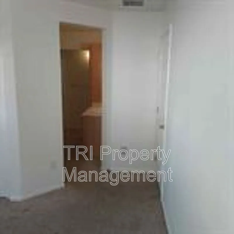 Studio, $1,695 — Photo 2