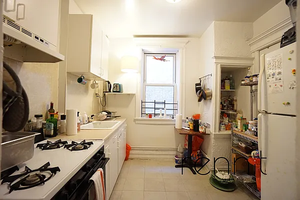 Rented by Rennit Inc. | media 14