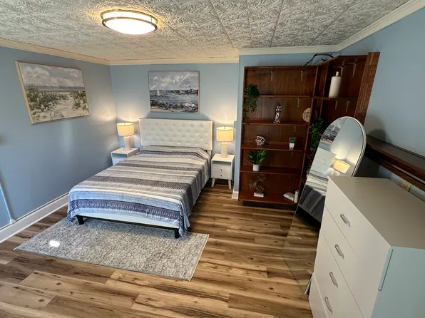 216 Deering Ave, Portland, ME 04102