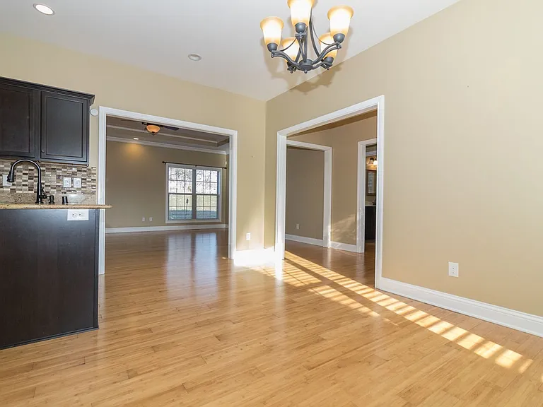 114 Lowball Ln — Photo 8