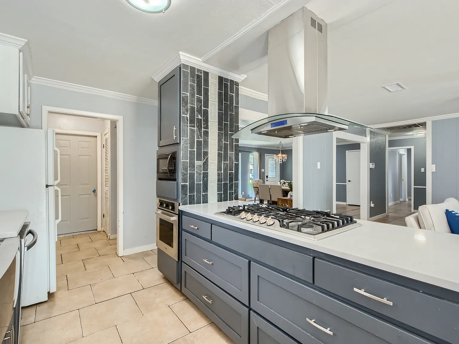 4 bed, 1854 sqft, $5,000 — Photo 4