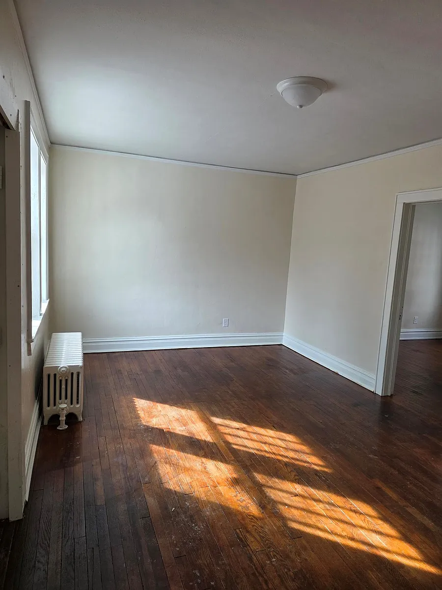 Building Photo - 241 S Heber St