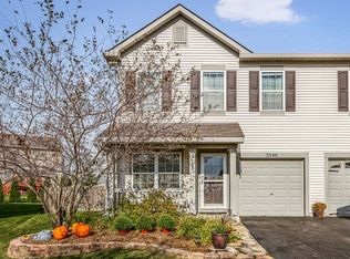 2540 Cesario Dr, Hampshire, IL 60140