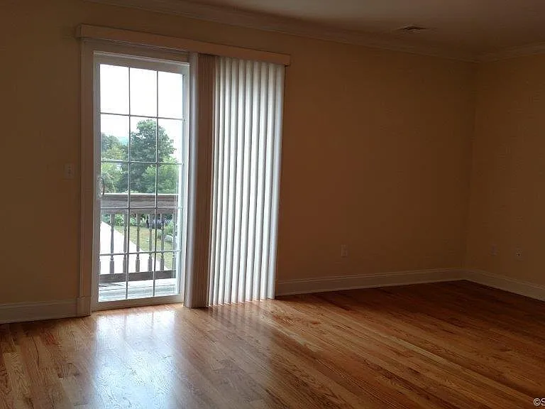 1 Hamilton St #3 — Photo 26
