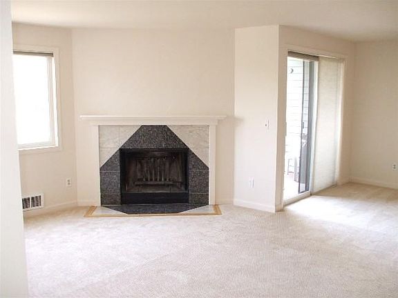 5th image of 7012 116th Ave NE APT A