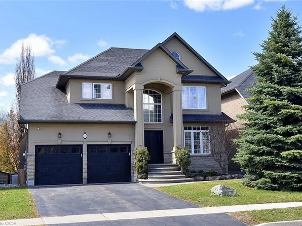 483 Valridge Dr, Hamilton, ON L9G 0B2