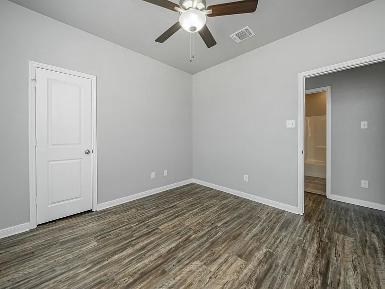 8227 Blue Field Dr — Photo 36