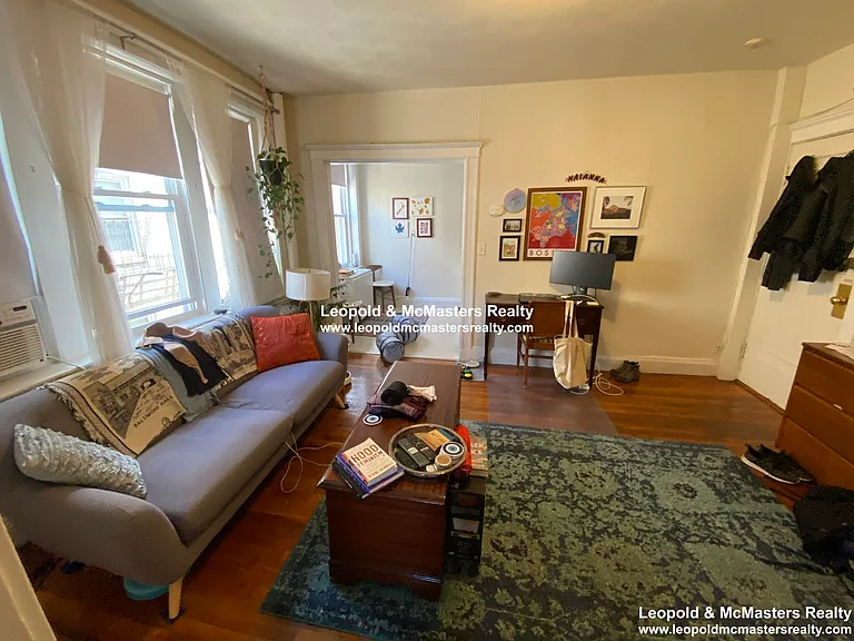 Kelton Street Apartments — Photo 60