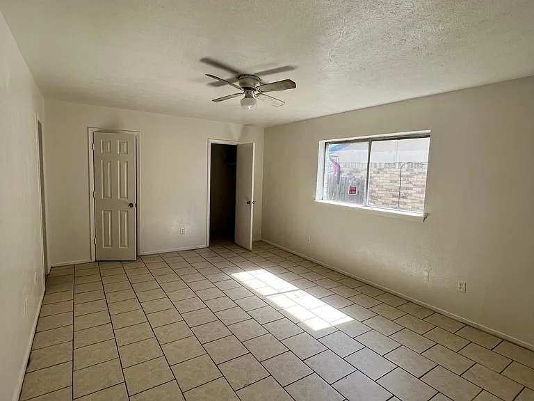 3105 Daytona Dr — Photo 3